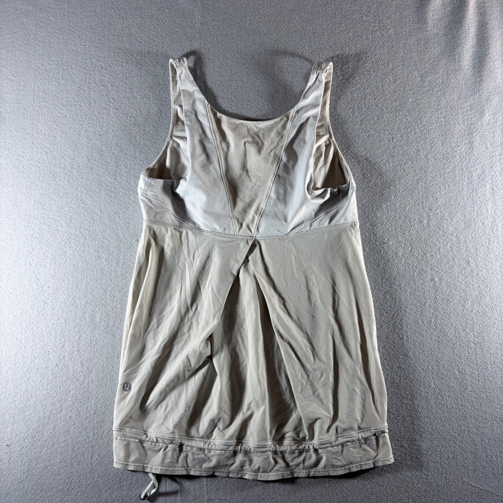 Lululemon No Limits Tank Top Beige Tan Size 8 Builtin Bra Pleated Back Racerback